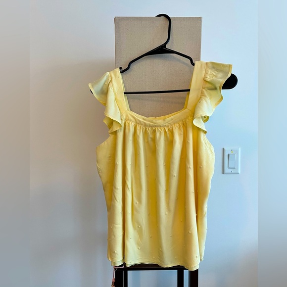 Francesca’s light yellow camisole. - Picture 2 of 3